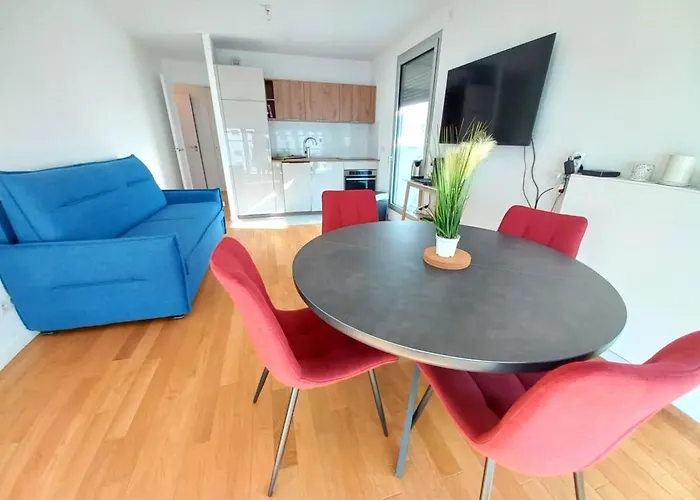 Modern And Smart - 13 Bibliotheque Francois Mitterrand *